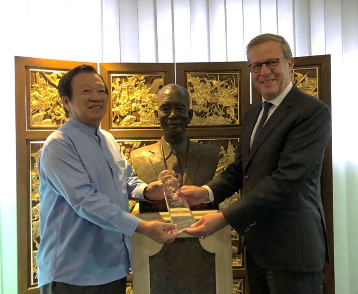 60 Jahre Partnerschaft zwischen LKF und SGD Pharma